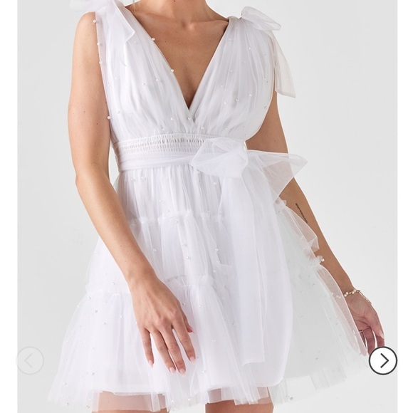 NWT Francescas Lorena Pearl Clip Dot Bow Waist Mini Dress Medium Bride White - Picture 1 of 10